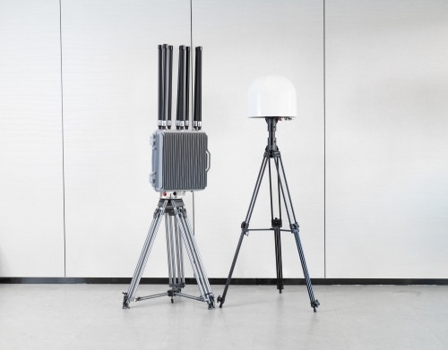 10 km Direzione passiva di localizzazione Multi-banda Suppressione Sistema anti-drone Web App Controllo centrale